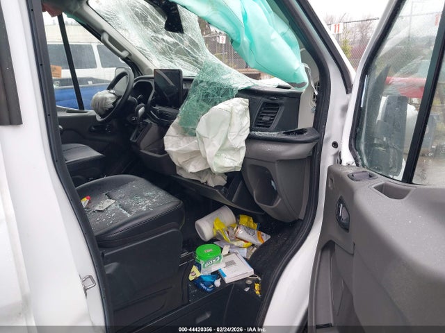 Ford Transit-250 2024 1FTBR2C88RKA54367 Image 5