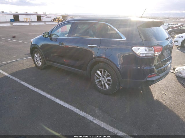 2017 KIA SORENTO 5XYPG4A5XHG221414 Photo 2