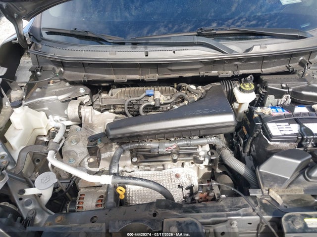 2017 Nissan Rogue S მანქანა იყიდება აუქციონზე, vin: JN8AT2MV8HW262939, აუქციონის ნომერი: 44420374