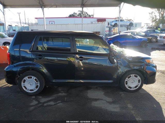 Scion XB 2014 JTLZE4FE8EJ054574 Image 13