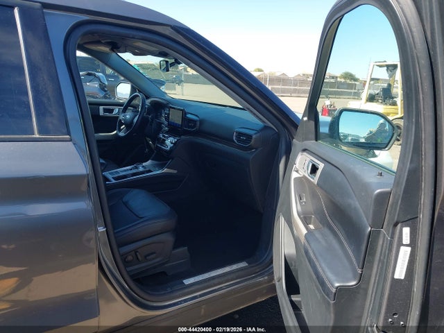 Продажа на аукционе авто 2023 Ford Explorer Limited, vin: 1FMSK7FH3PGA70016, номер лота: 44420400