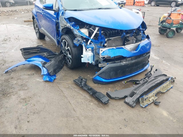Toyota C-HR XLE 2020 NMTKHMBX1LR109778 Image 12