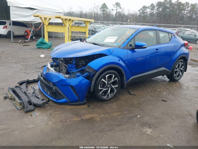 Toyota C-HR XLE 2020 NMTKHMBX1LR109778 Image 2