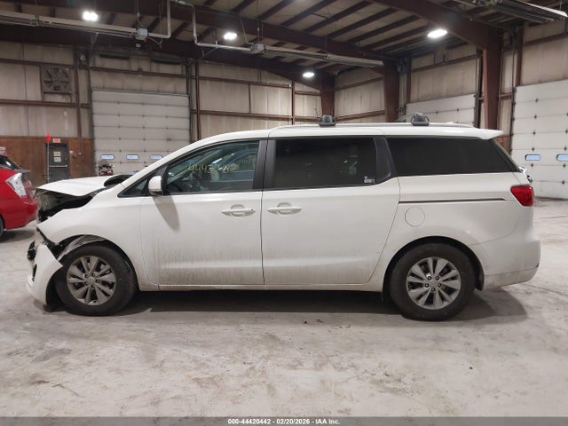 44420442 :رقم المزاد ، KNDMB5C14G6091309 vin ، 2016 Kia Sedona Lx مزاد بيع