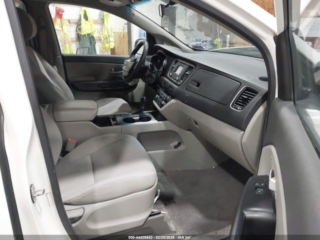 44420442 :رقم المزاد ، KNDMB5C14G6091309 vin ، 2016 Kia Sedona Lx مزاد بيع