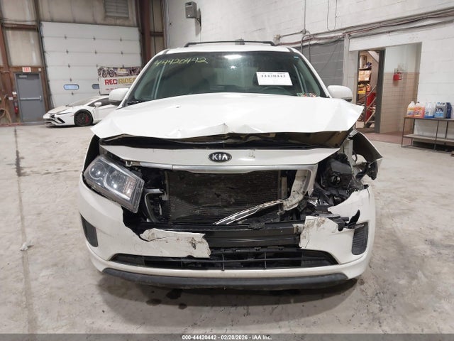 44420442 :رقم المزاد ، KNDMB5C14G6091309 vin ، 2016 Kia Sedona Lx مزاد بيع