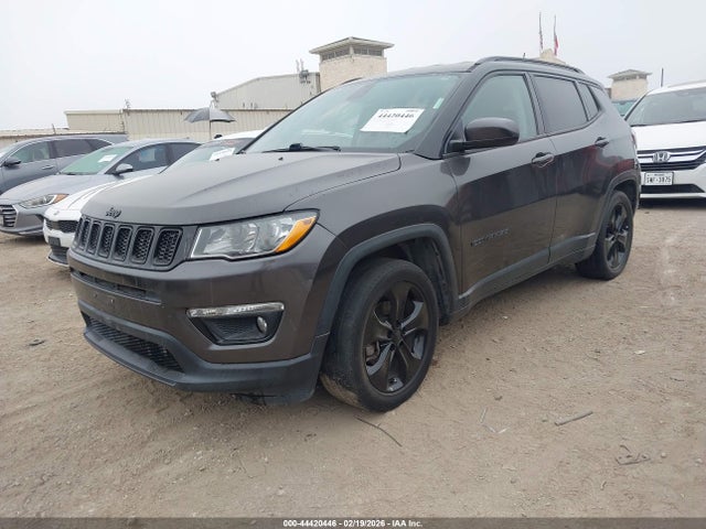 3C4NJCBB1JT462431 Jeep Compass Altitude Fwd