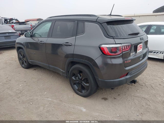 3C4NJCBB1JT462431 Jeep Compass Altitude Fwd