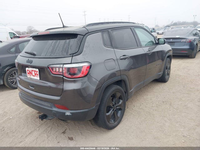 3C4NJCBB1JT462431 Jeep Compass Altitude Fwd