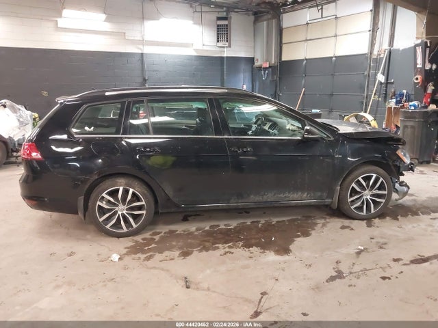 Продажа на аукционе авто 2016 Volkswagen Golf Sportwagen Tsi Limited Edition, vin: 3VWC17AU4GM522672, номер лота: 44420452
