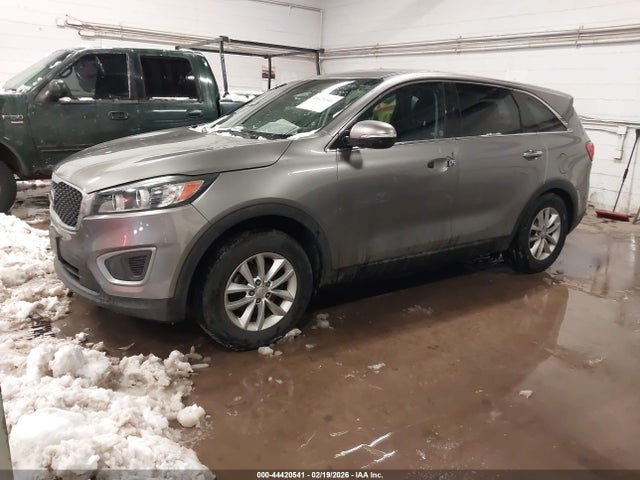 2017 KIA SORENTO 5XYPG4A30HG207259 Photo 1