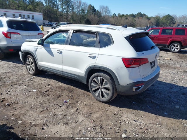 2022 Volkswagen Taos 1.5t Se მანქანა იყიდება აუქციონზე, vin: 3VVRX7B29NM009876, აუქციონის ნომერი: 44420548