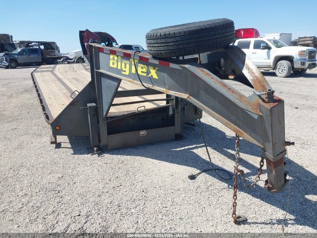 44420549 :رقم المزاد ، 16VGX3026E2643370 vin ، 2014 Big Tex Trailer Co Inc Unknown مزاد بيع