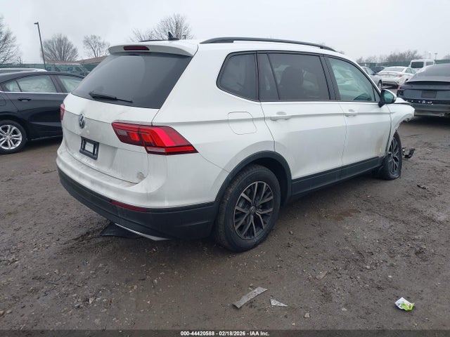 44420588 :رقم المزاد ، 3VV1B7AXXMM022739 vin ، 2021 Volkswagen Tiguan 2.0t S مزاد بيع