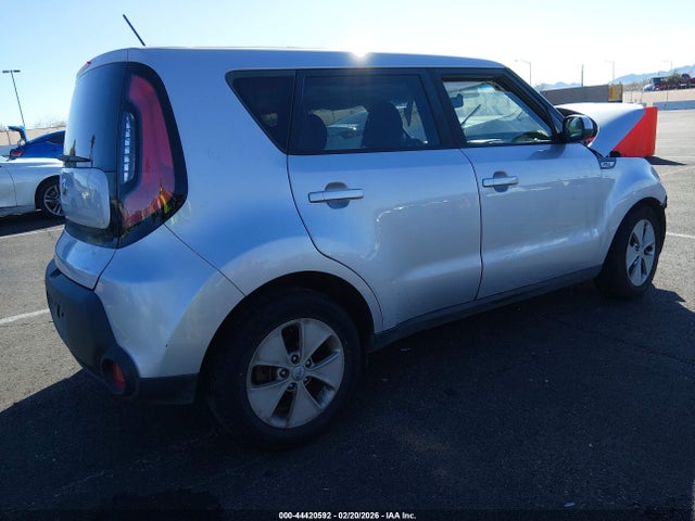 KNDJN2A2XG7838118 KIA Soul