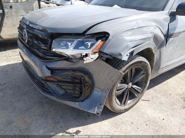 2023 VOLKSWAGEN ATLAS CROSS SPORT 1V2SE2CA0PC200281 Photo 5
