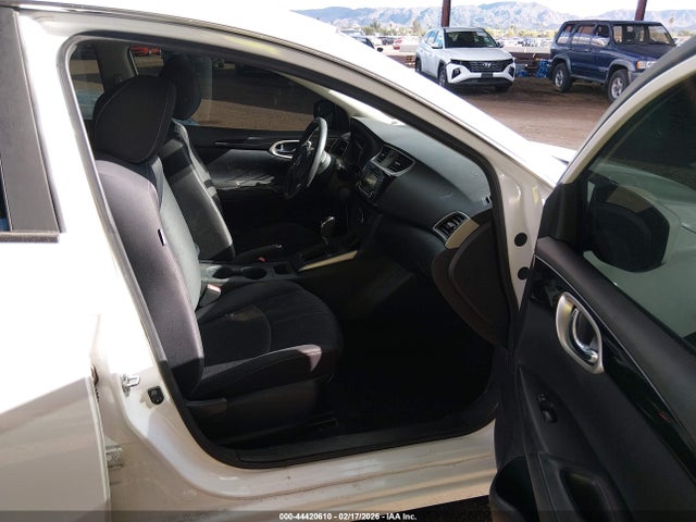 3N1AB7AP8JL624686 Nissan SENTRA SV