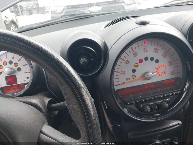 44420611 :رقم المزاد ، WMWZB3C56EWR37785 vin ، 2014 Mini Countryman Cooper مزاد بيع