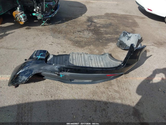 44420627 :رقم المزاد ، 7SAYGDEF1NF511750 vin ، 2022 Tesla Model Y Performance Dual Motor All-wheel Drive مزاد بيع