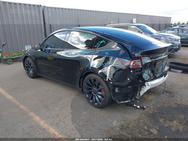2022 TESLA MODEL Y 7SAYGDEF1NF511750 Photo 2