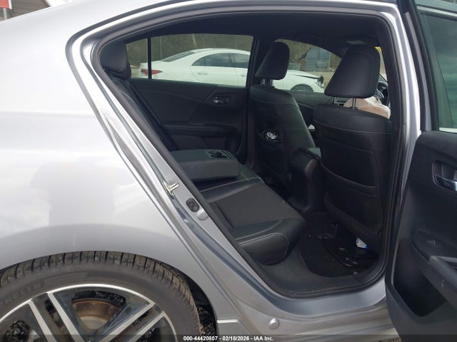 1HGCR2F50HA077864 Honda Accord Sport