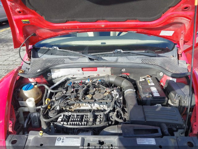 3VW517AT6FM801717 Volkswagen Beetle 1.8t