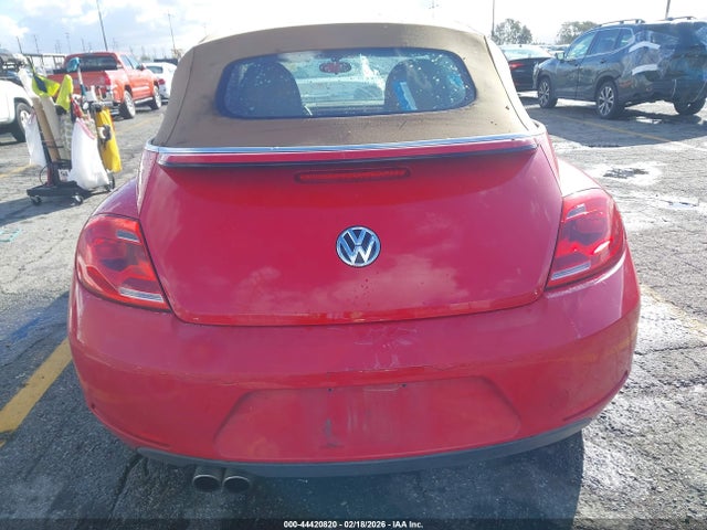 3VW517AT6FM801717 Volkswagen Beetle 1.8t