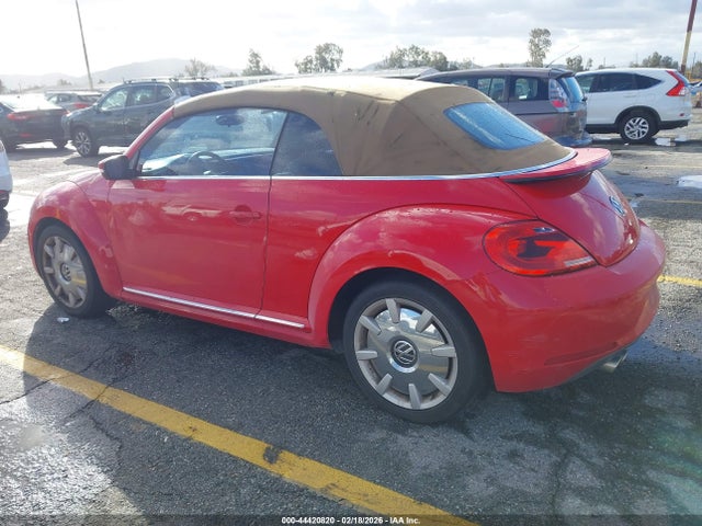 3VW517AT6FM801717 Volkswagen Beetle 1.8t