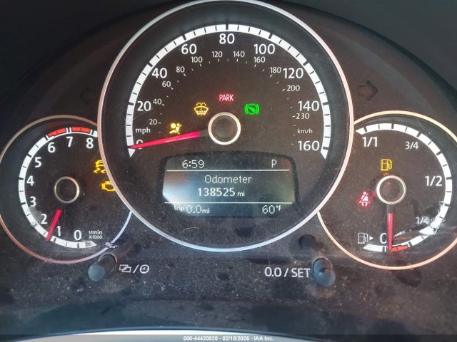 3VW517AT6FM801717 Volkswagen Beetle 1.8t
