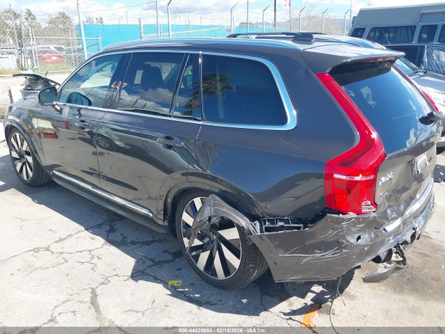 YV4H60CF8R1175277 Volvo Xc90 Recharge Plug-in Hybrid T8 Ultimate Bright Theme 7-seater
