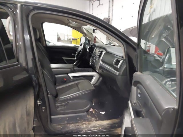 2017 NISSAN TITAN XD 1N6BA1F41HN514893 Photo 4