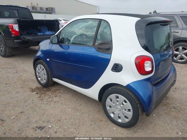 Продаж на аукціоні авто 2017 Smart Fortwo Pure, vin: WMEFJ5DAXHK172447, номер лоту: 44420943