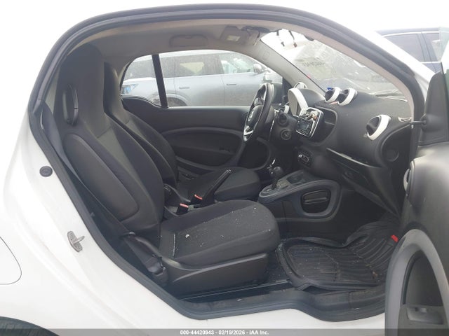 Продаж на аукціоні авто 2017 Smart Fortwo Pure, vin: WMEFJ5DAXHK172447, номер лоту: 44420943