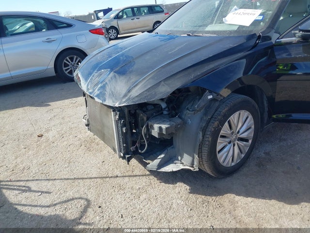 Продаж на аукціоні авто 2020 Volkswagen Jetta 1.4t R-line/1.4t S/1.4t Se, vin: 3VWCB7BUXLM018858, номер лоту: 44420959