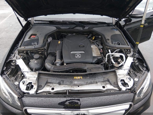WDDZF4KBXHA121691 Mercedes-Benz E 300 4matic