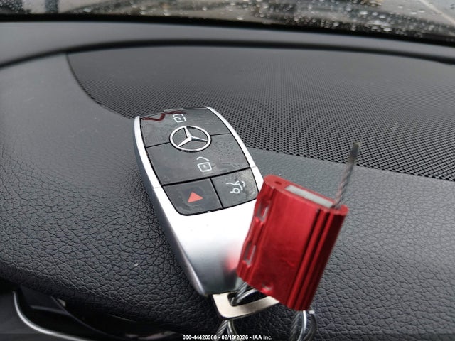 WDDZF4KBXHA121691 Mercedes-Benz E 300 4matic