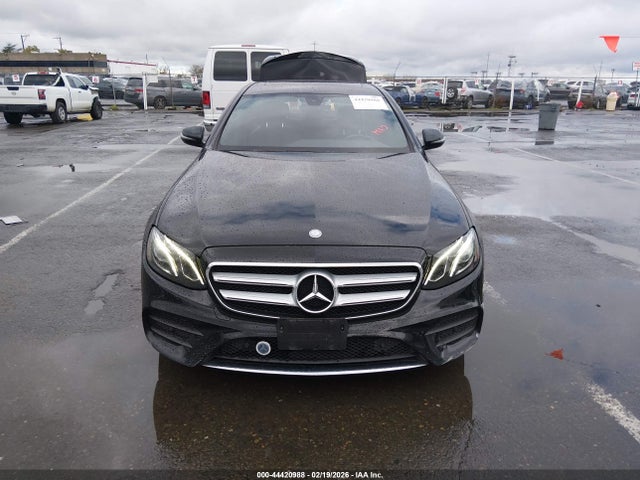 WDDZF4KBXHA121691 Mercedes-Benz E 300 4matic