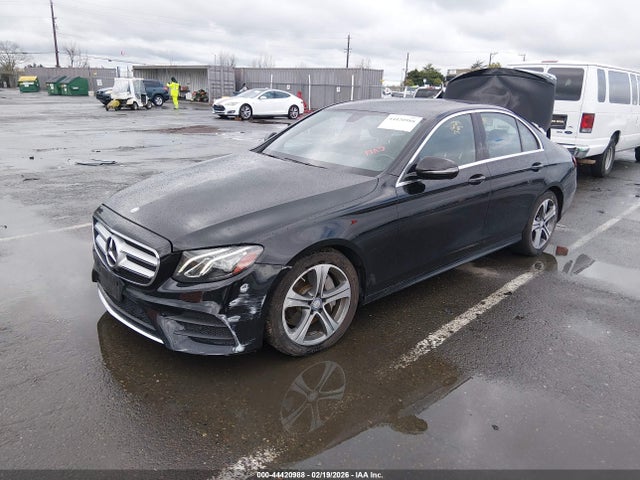 WDDZF4KBXHA121691 Mercedes-Benz E 300 4matic