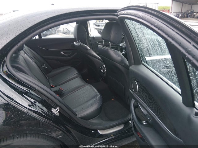 WDDZF4KBXHA121691 Mercedes-Benz E 300 4matic