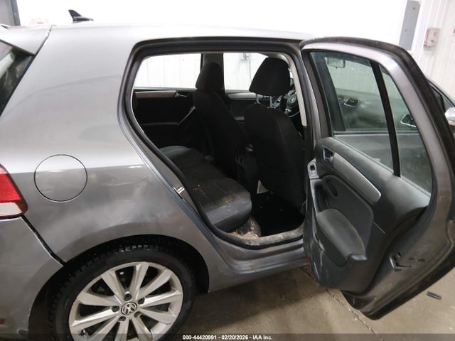 44420991 :رقم المزاد ، WVWNM7AJ4EW008813 vin ، 2014 Volkswagen Golf 2.0l Tdi مزاد بيع