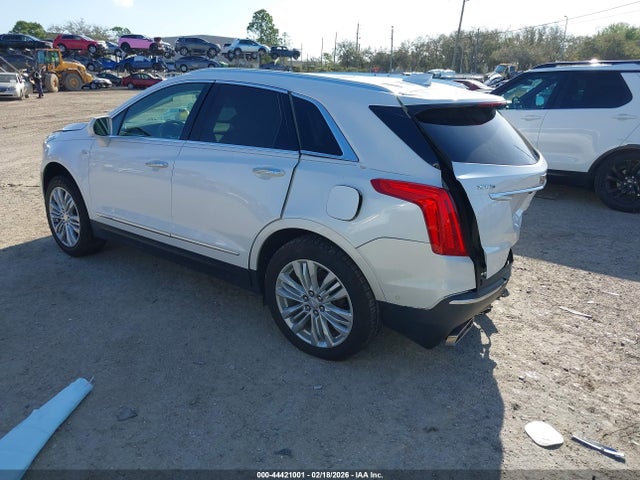 2019 CADILLAC XT5 1GYKNERS0KZ167155 Photo 2