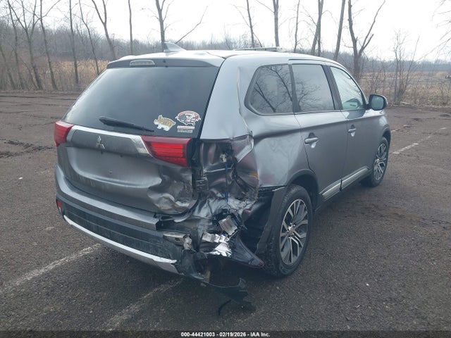 2018 MITSUBISHI OUTLANDER JA4AZ3A3XJZ053588 Photo 3