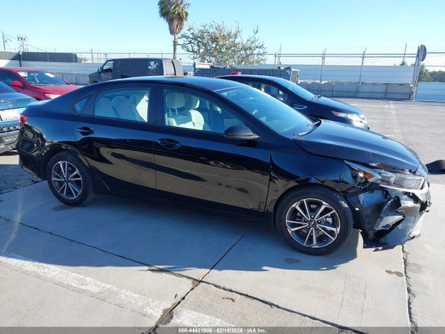 KIA Forte Lxs 2023 3KPF24AD6PE548325 Image 13