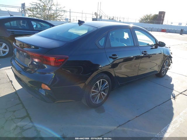 KIA Forte Lxs 2023 3KPF24AD6PE548325 Image 4