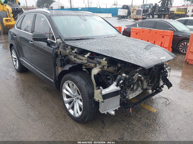 2024 BENTLEY BENTAYGA HYBRID SJAA72ZV2RC024999 Photo 0