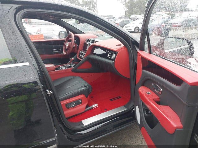 2024 BENTLEY BENTAYGA HYBRID SJAA72ZV2RC024999 Photo 4