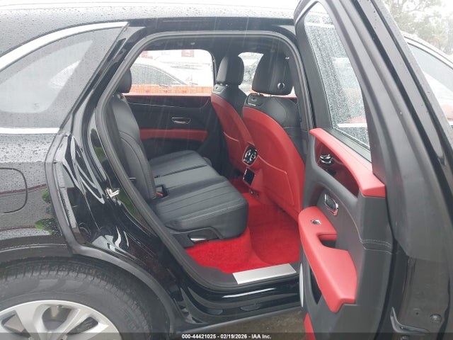 2024 BENTLEY BENTAYGA HYBRID SJAA72ZV2RC024999 Photo 7