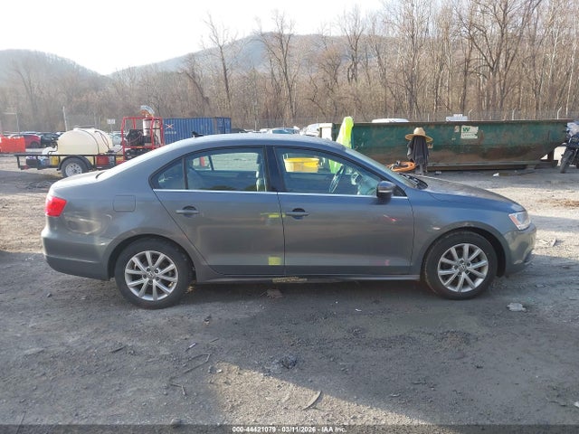 44421079 :رقم المزاد ، 3VWD17AJ0EM314344 vin ، 2014 Volkswagen Jetta 1.8t Se مزاد بيع