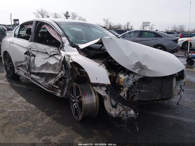 2017 HONDA ACCORD SEDAN 1HGCR2F12HA225557