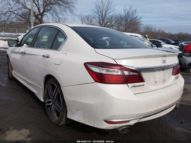 2017 HONDA ACCORD SEDAN 1HGCR2F12HA225557 Photo 2